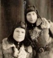 Орлов Алексей Петрович (справа)