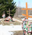 Так выглядели захоронения весной