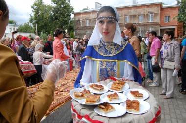 День города: ярко, спортивно и с пирогами